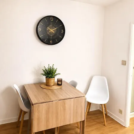 Cosy Avec Terrasse A 80m De La Apartman Le Barcarès